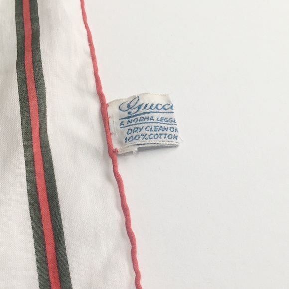 Gucci GG Logo Pocket Square - Picture 4 of 4